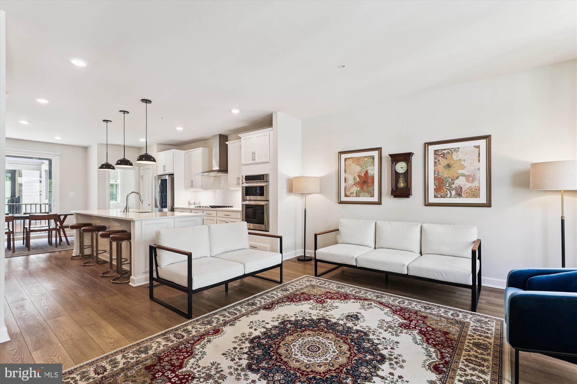 205 MARKET SQUARE NW 15
