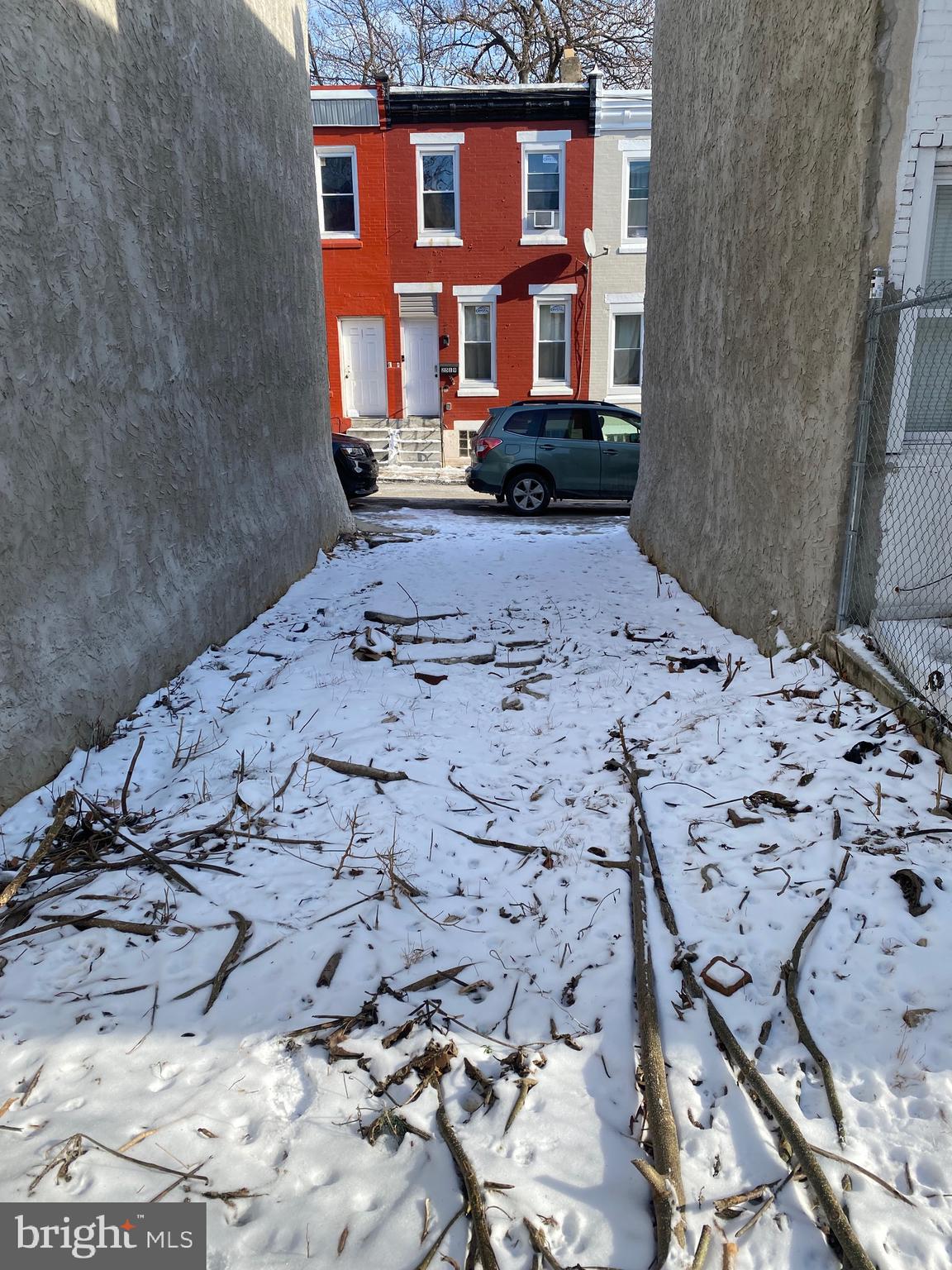 PHILADELPHIA (NORTH) - Land