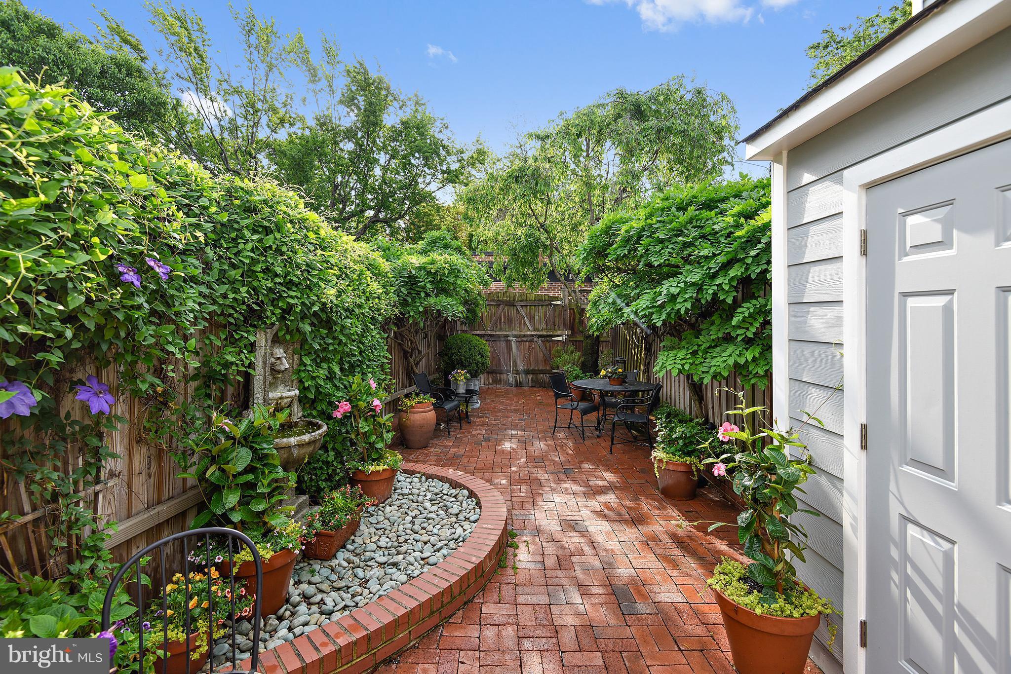 CARRIAGE WORKS - Residential