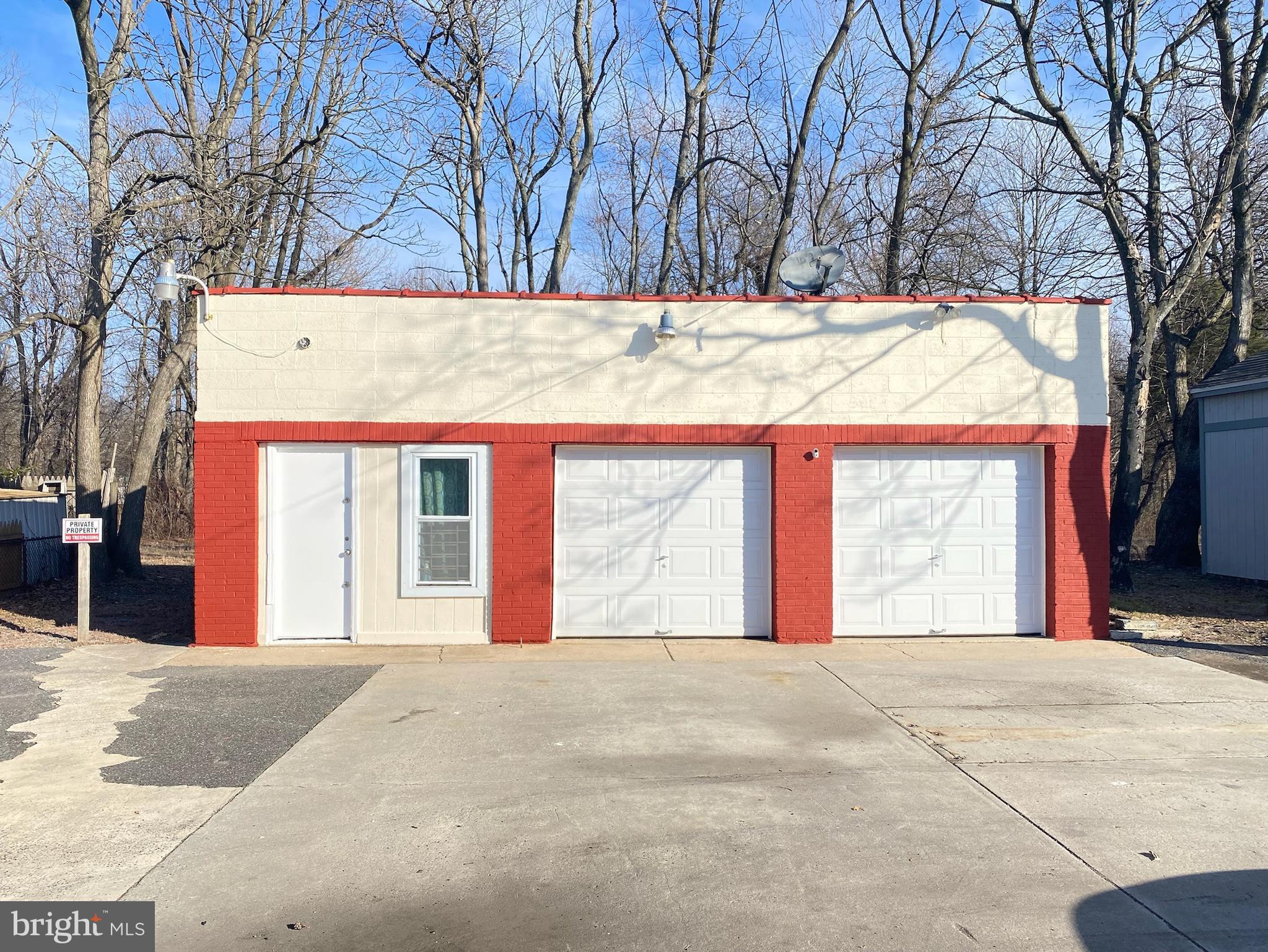231 WHITE HORSE PIKE