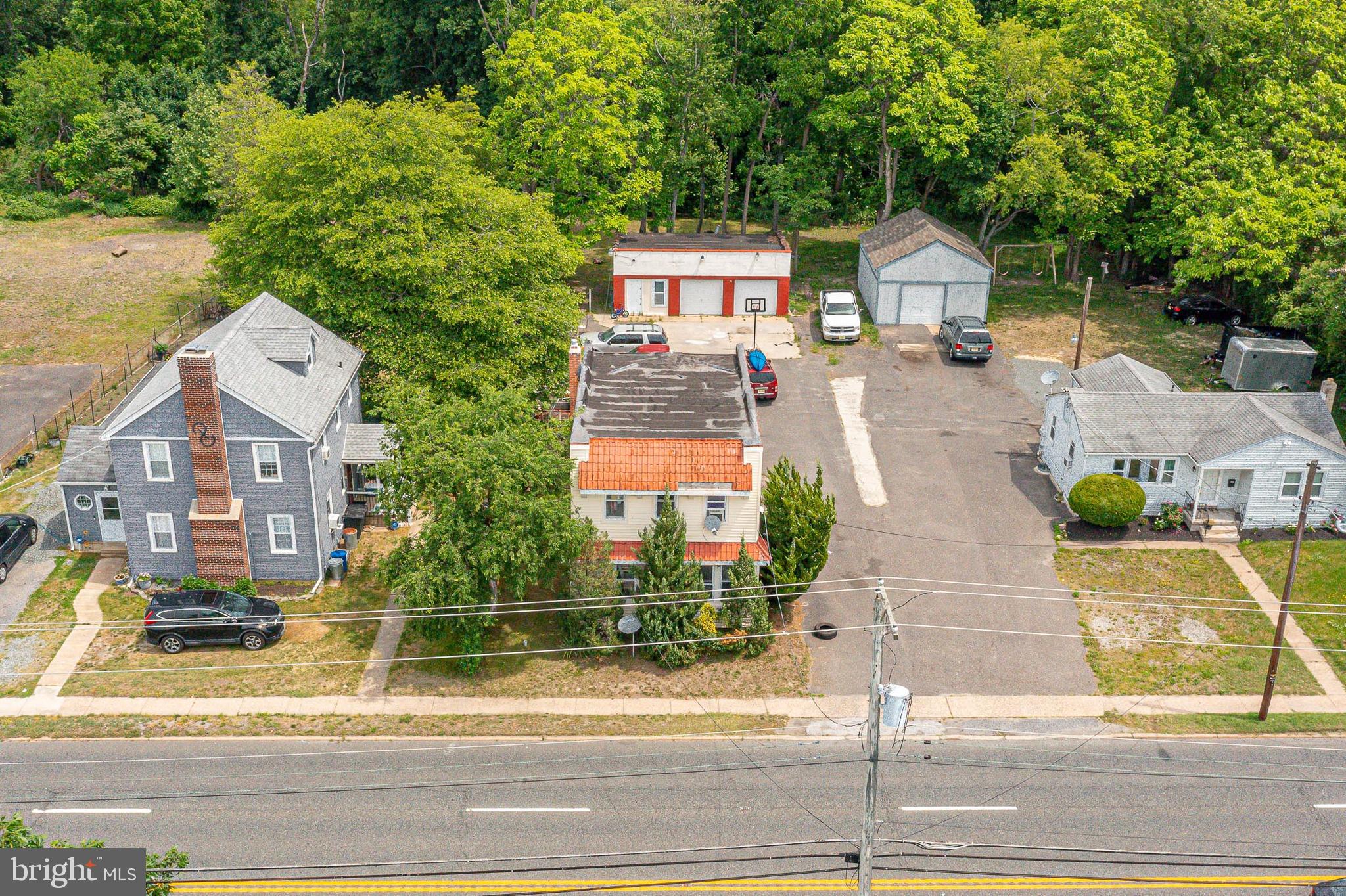 231 WHITE HORSE PIKE