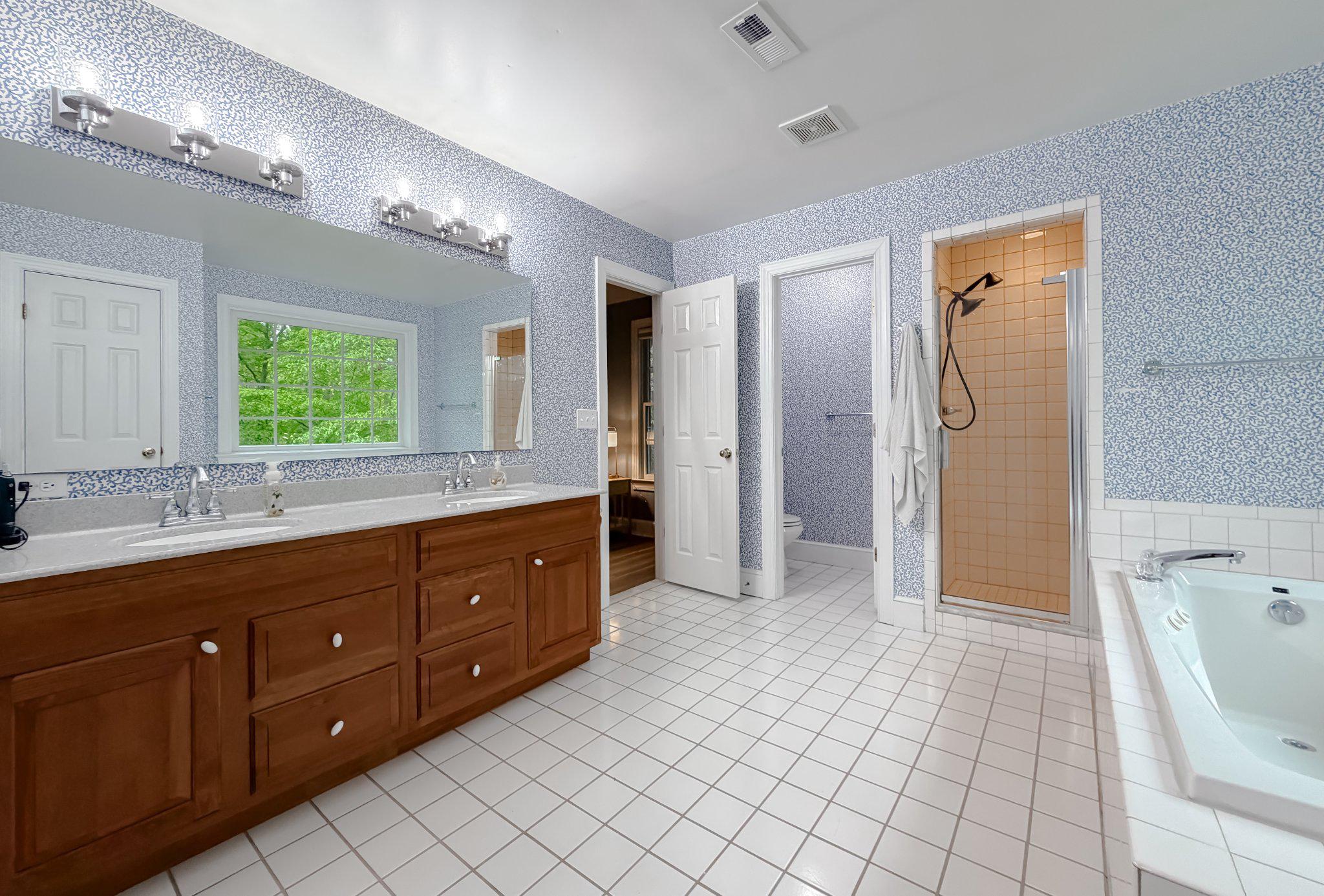 ESPERANZA FARMS - Residential