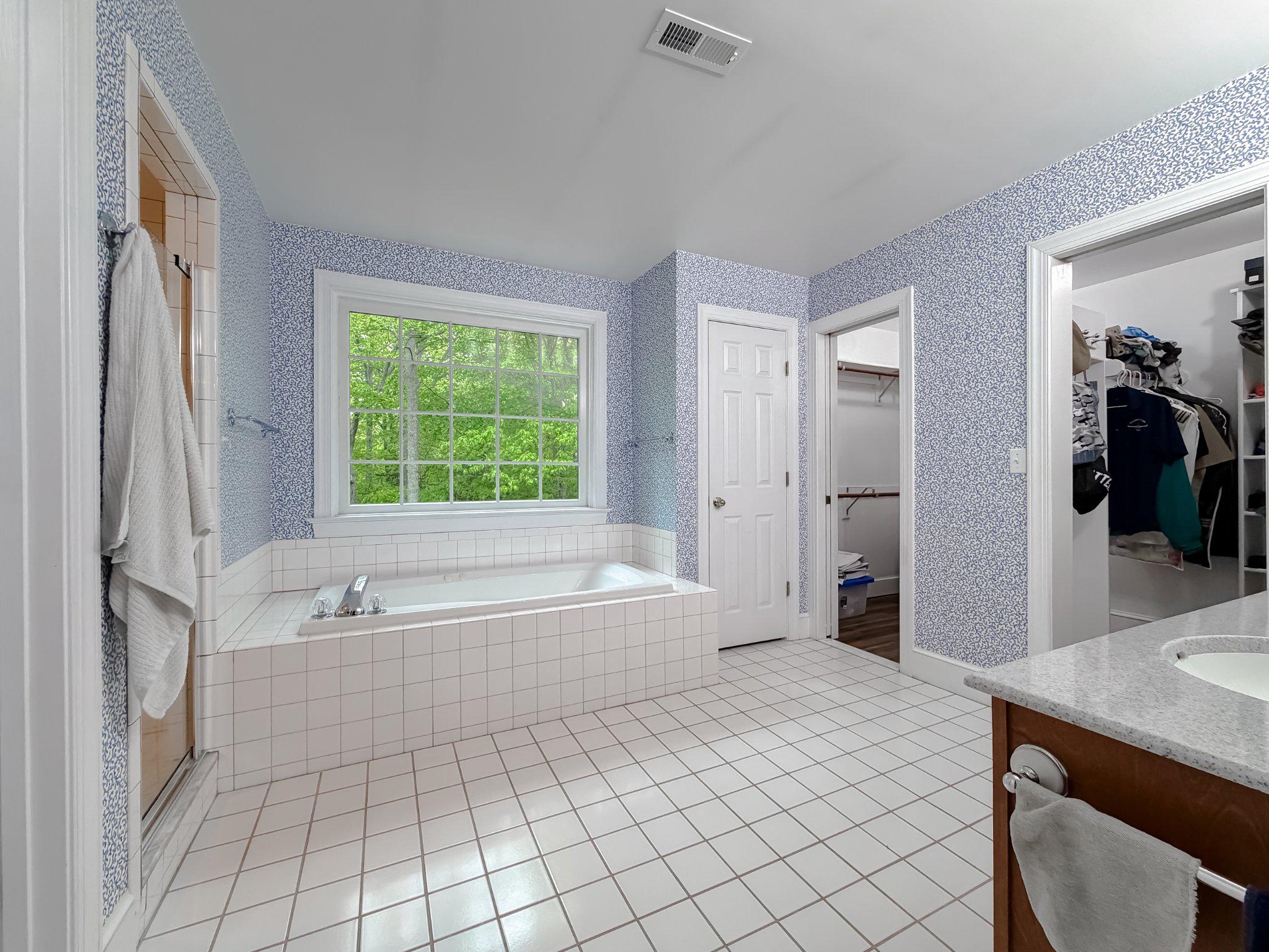 ESPERANZA FARMS - Residential