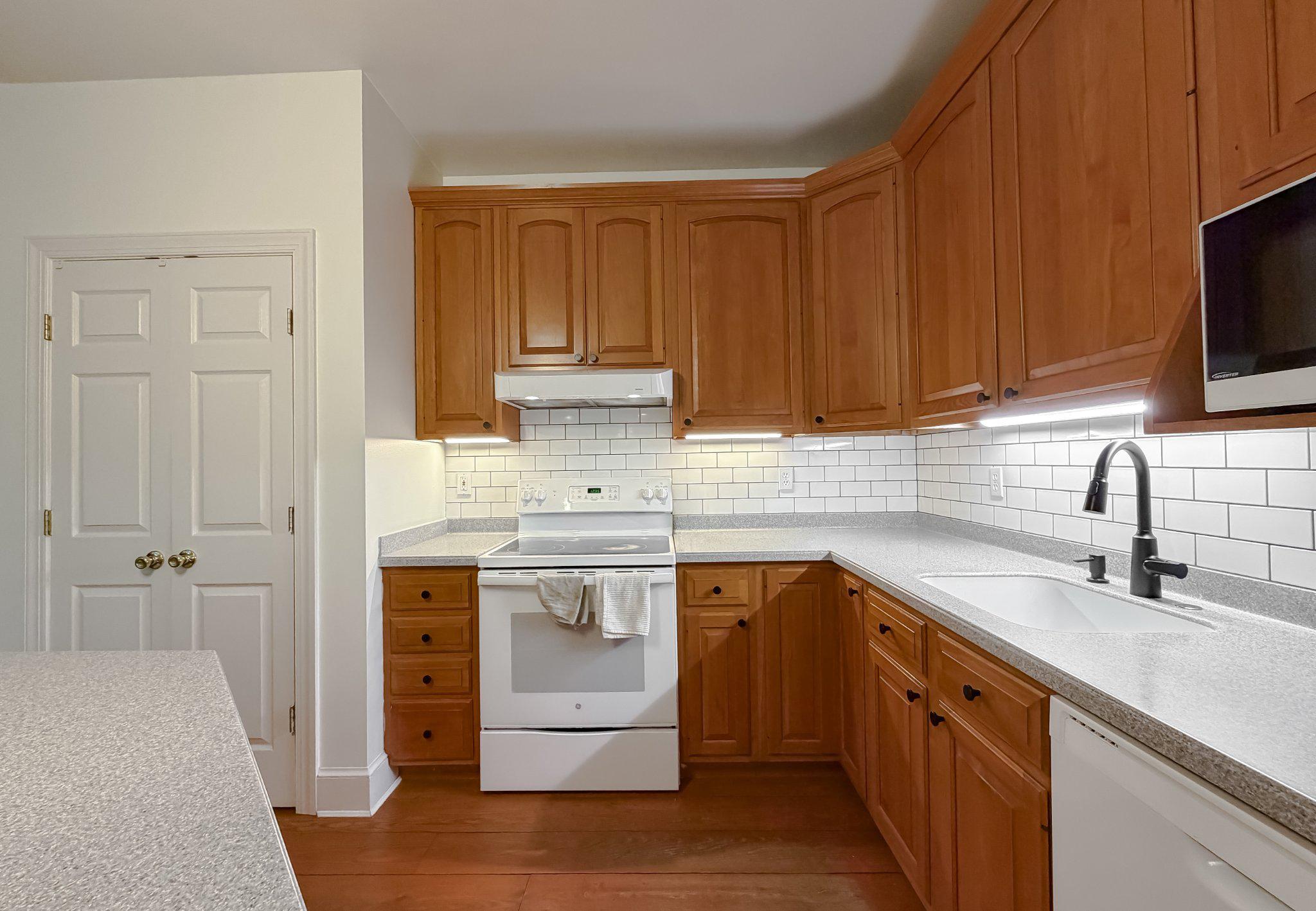 ESPERANZA FARMS - Residential