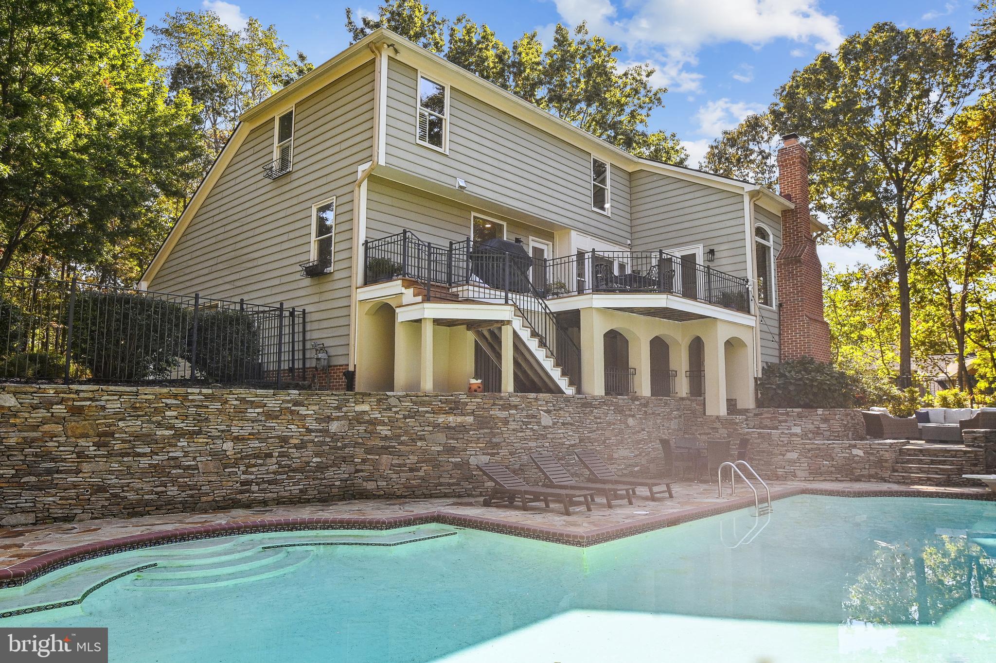 ULMSTEAD COVE - Residential