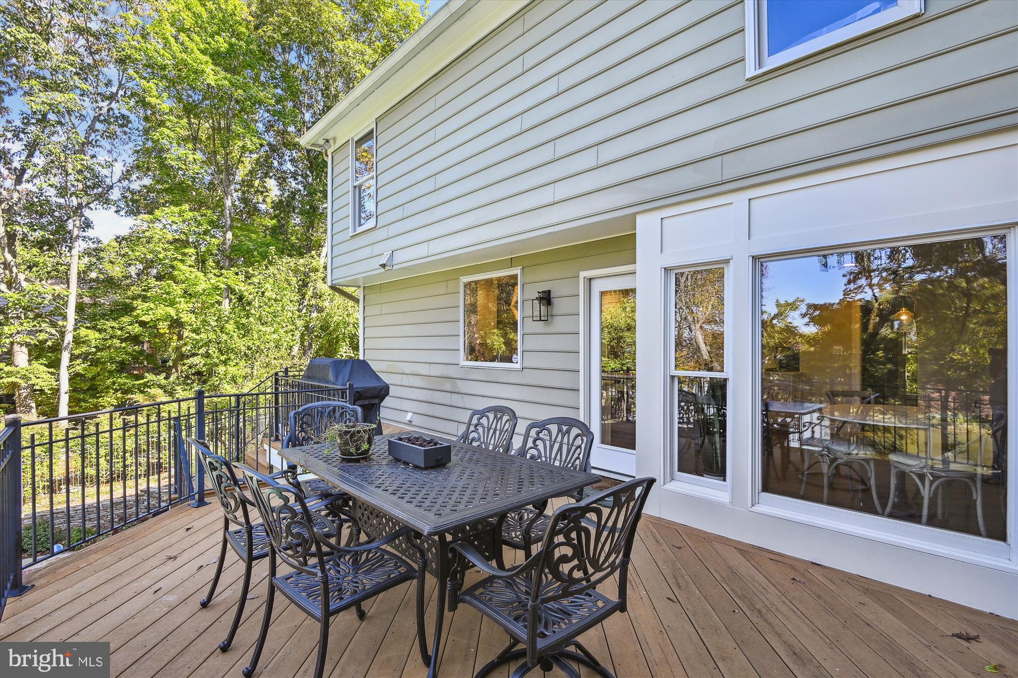 ULMSTEAD COVE - Residential