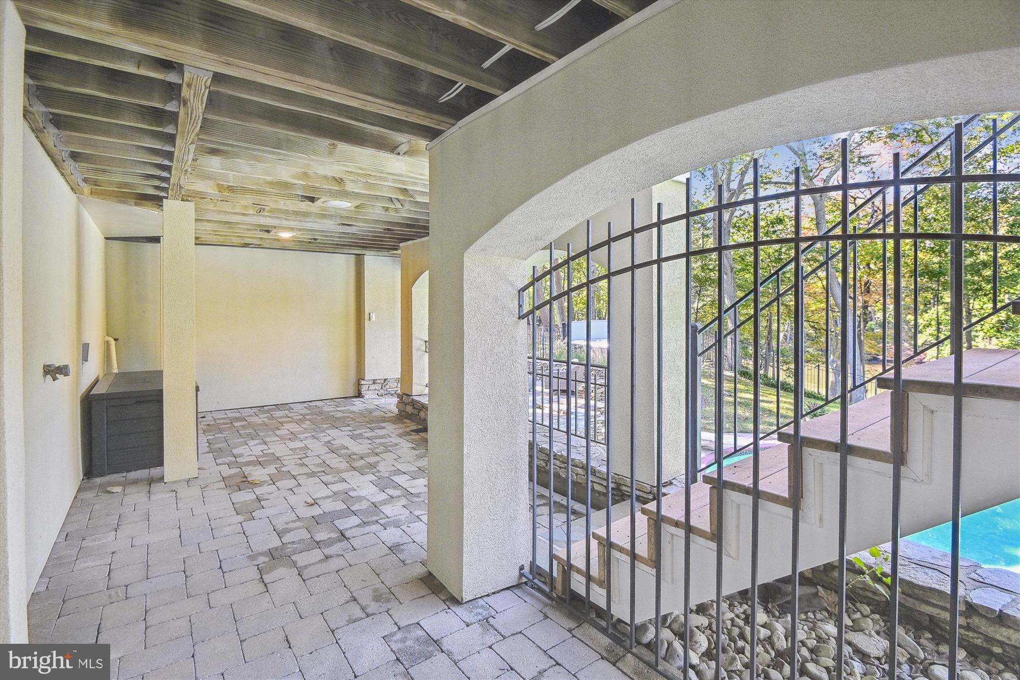 ULMSTEAD COVE - Residential