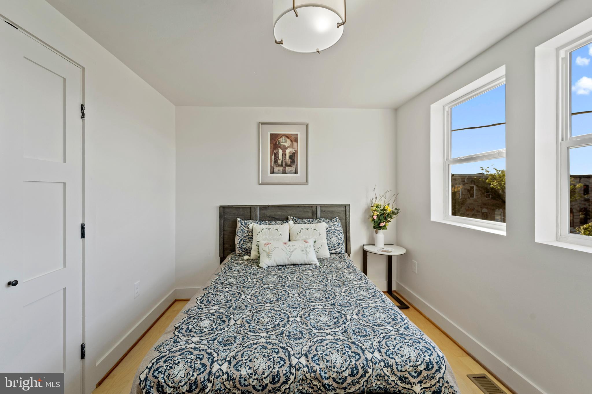 MILTON-MONTFORD - Residential