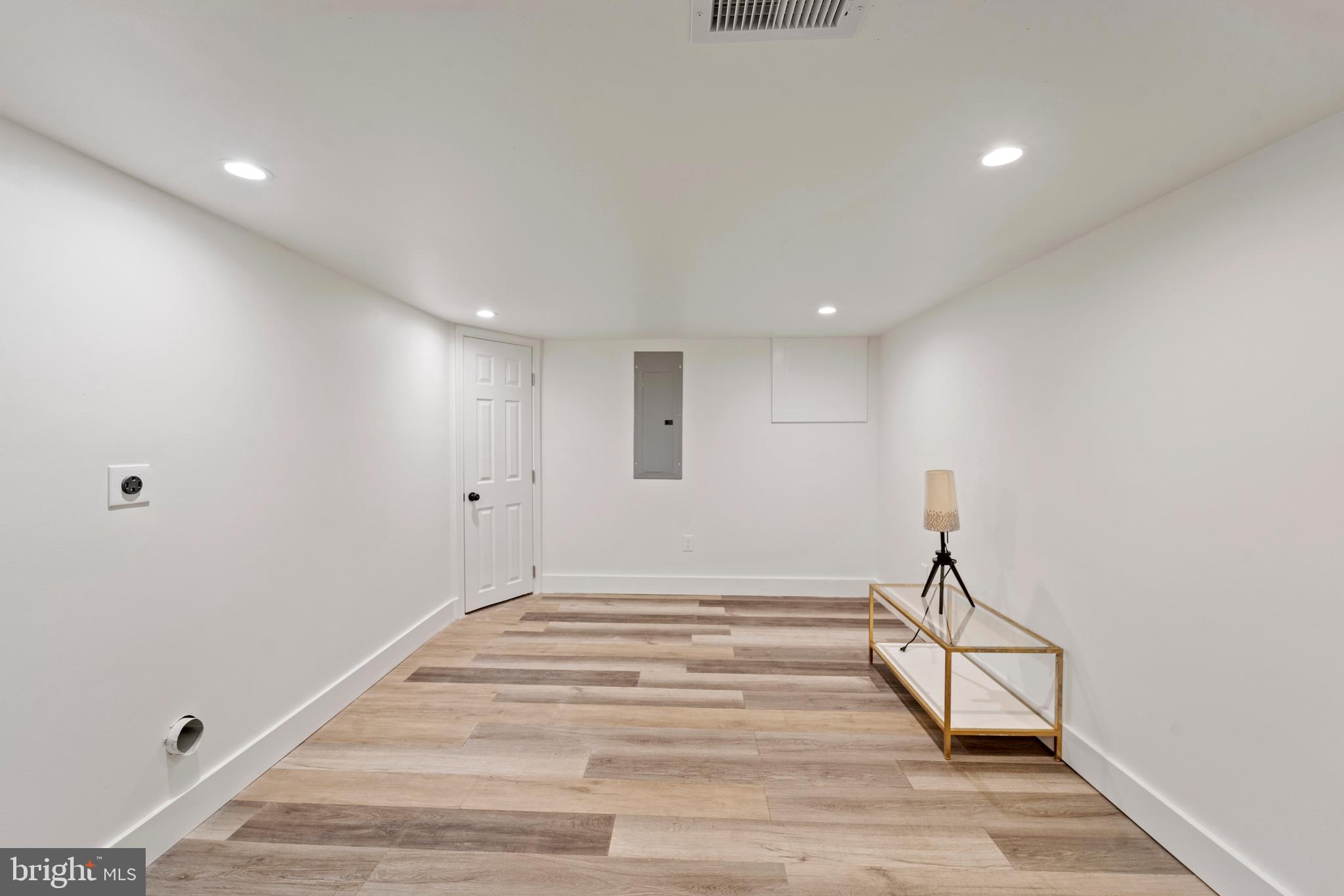 MILTON-MONTFORD - Residential