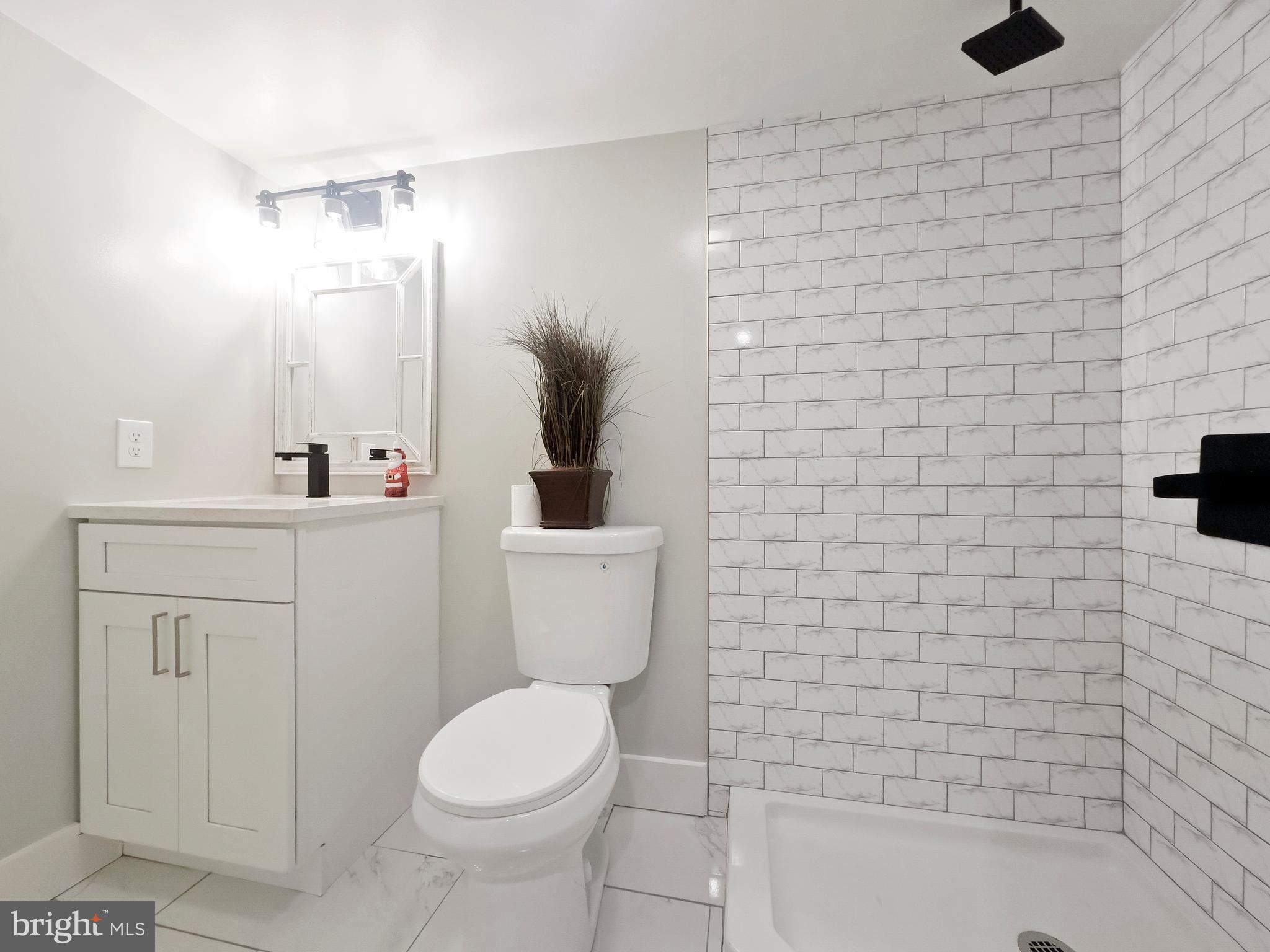 MILTON-MONTFORD - Residential