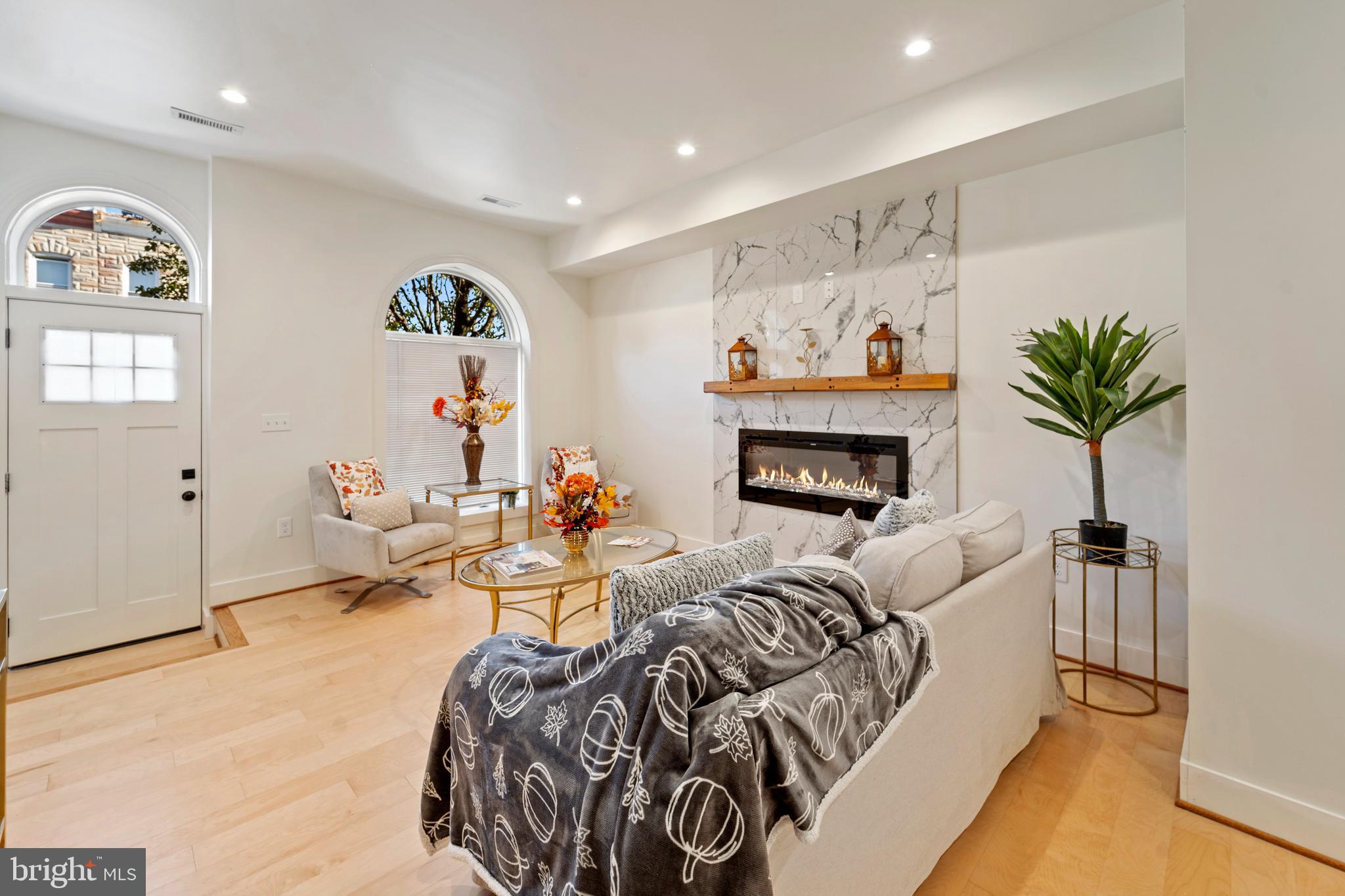 MILTON-MONTFORD - Residential