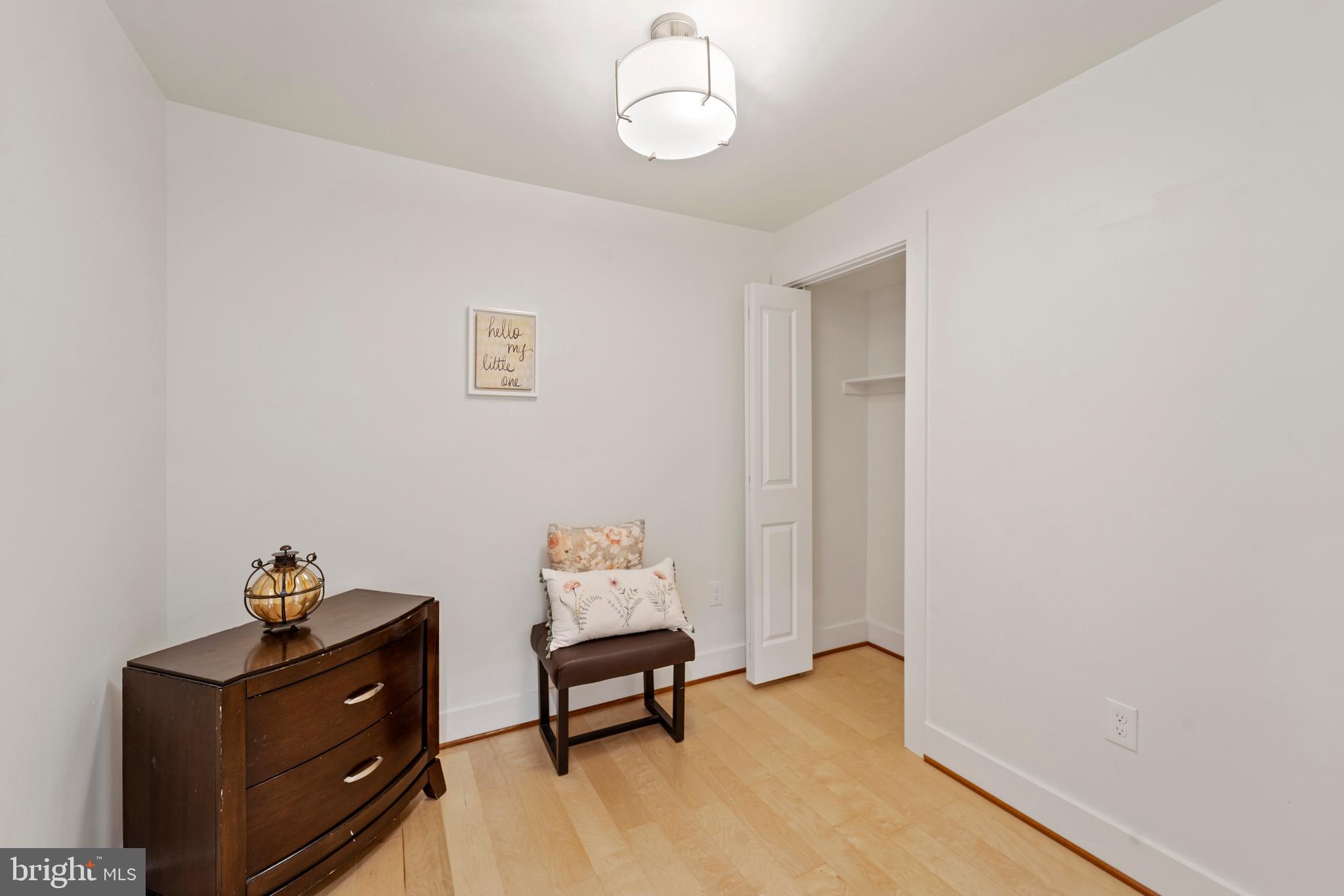 MILTON-MONTFORD - Residential