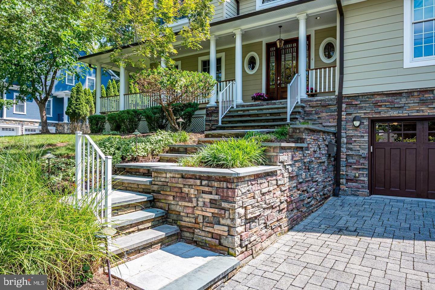 4 EDGEWOOD ROAD