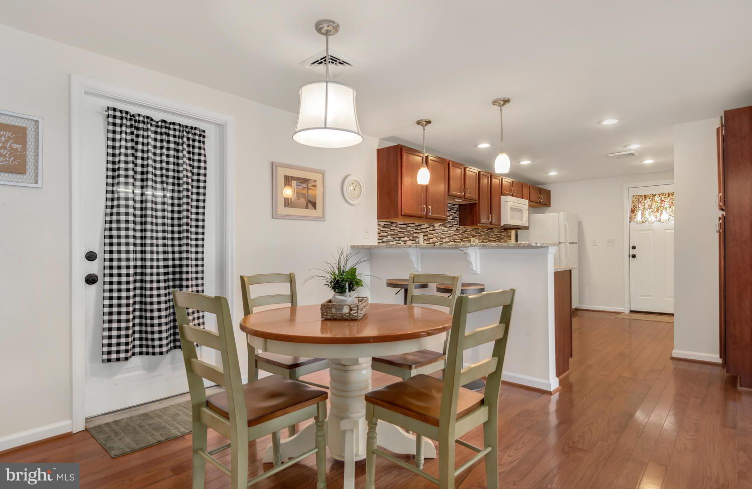 CHURCH HILL FARMS - Residential