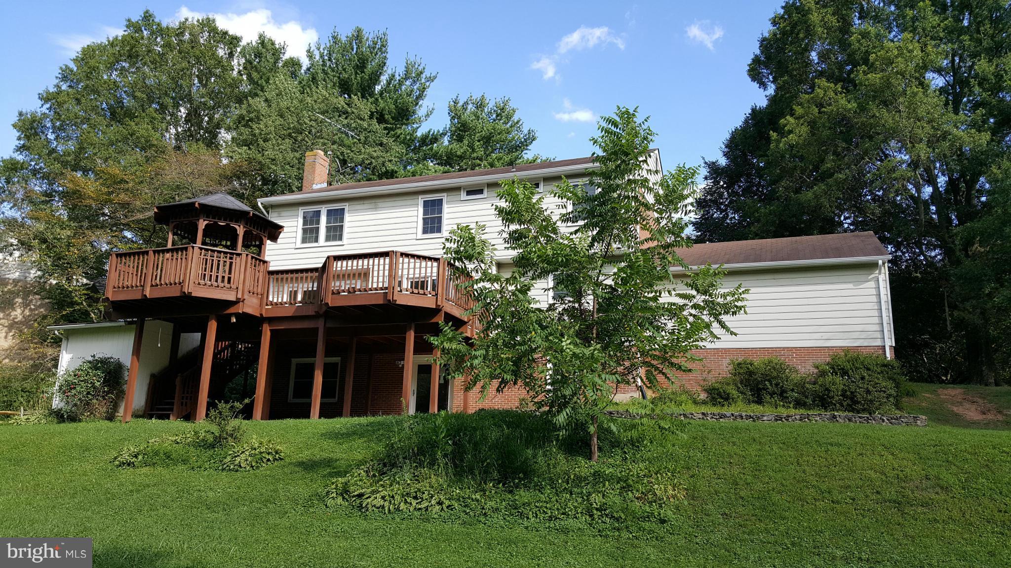 SHARON WOODS - Residential Lease