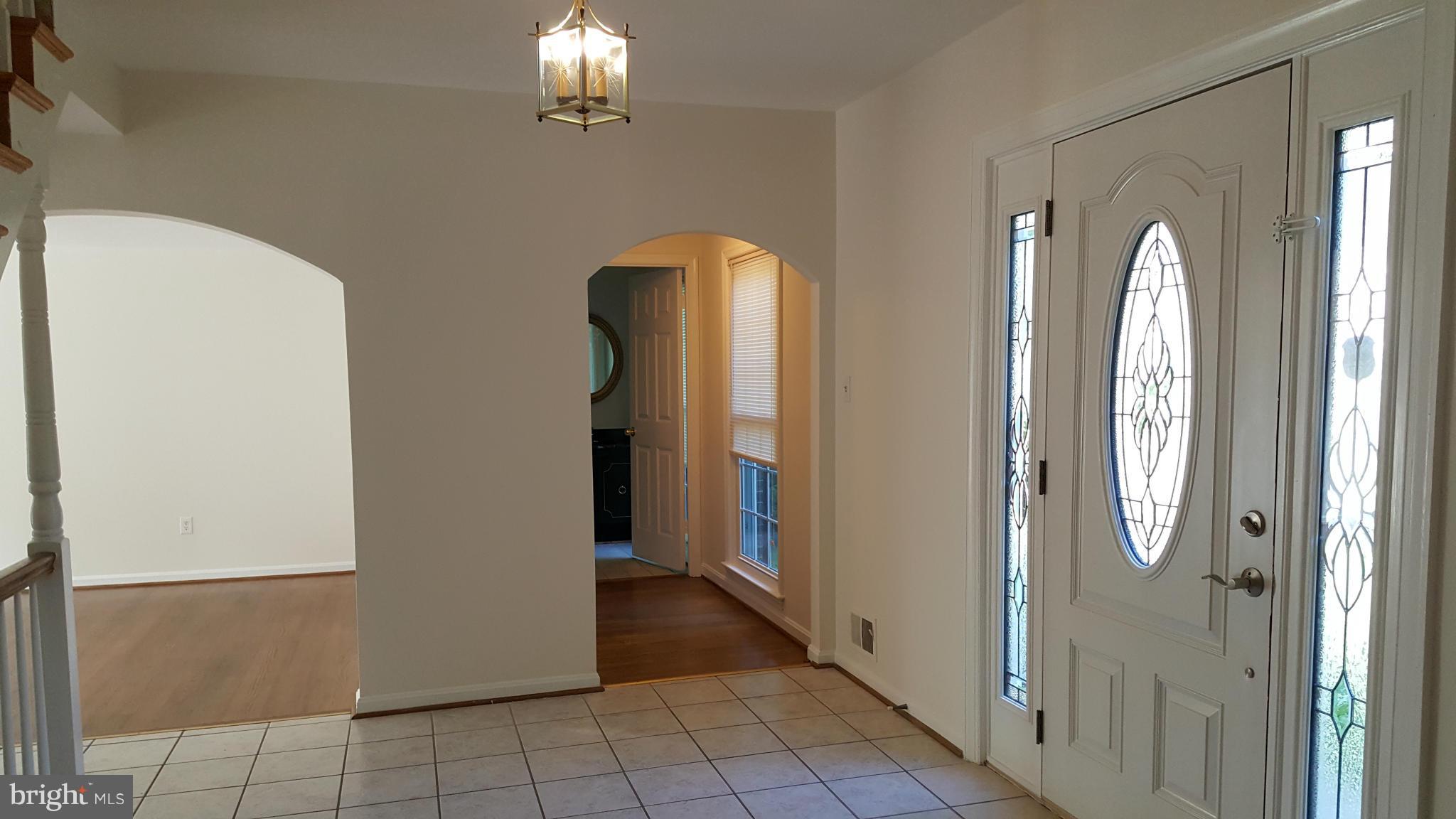 SHARON WOODS - Residential Lease