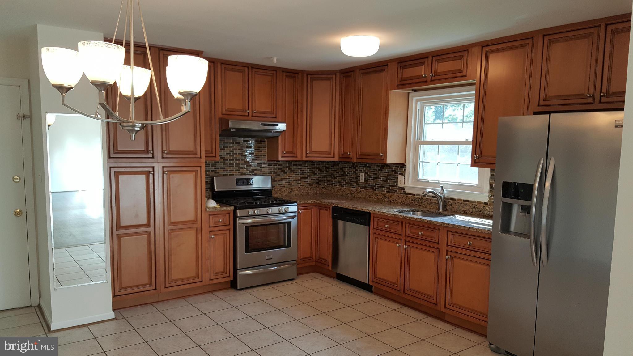 SHARON WOODS - Residential Lease