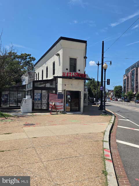 Photo of 1431 H Street NE, WASHINGTON, DC 20002 (MLS # DCDC2276732)