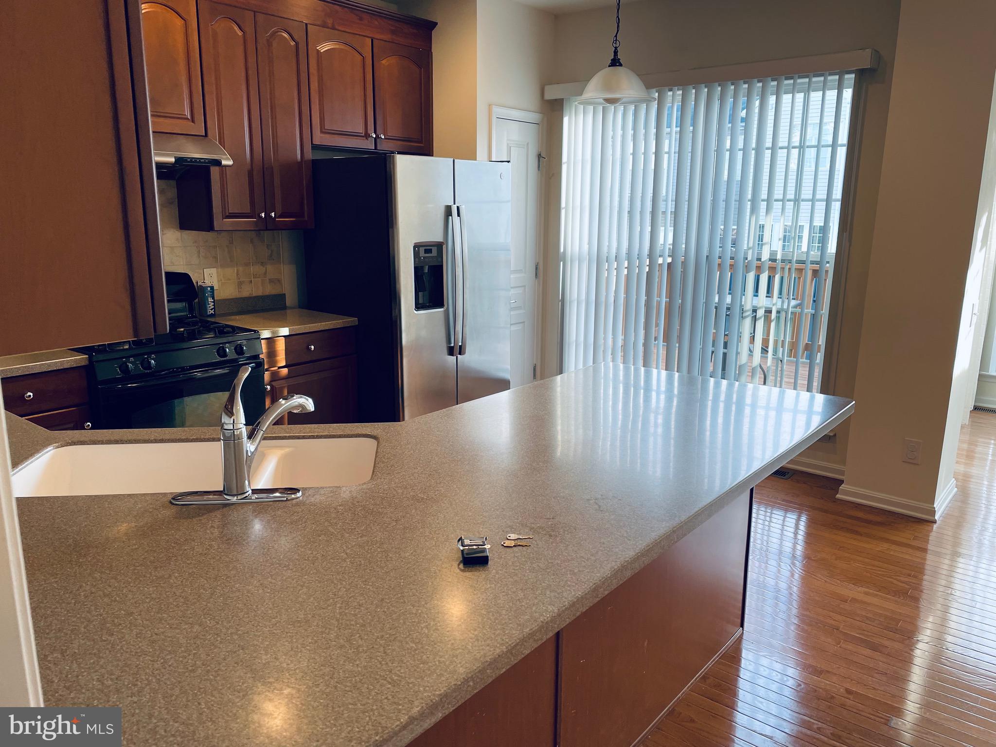 LONGFORD CROSSING - Residential Lease