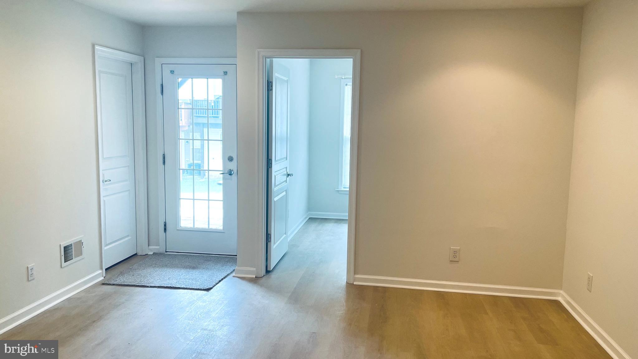 LONGFORD CROSSING - Residential Lease