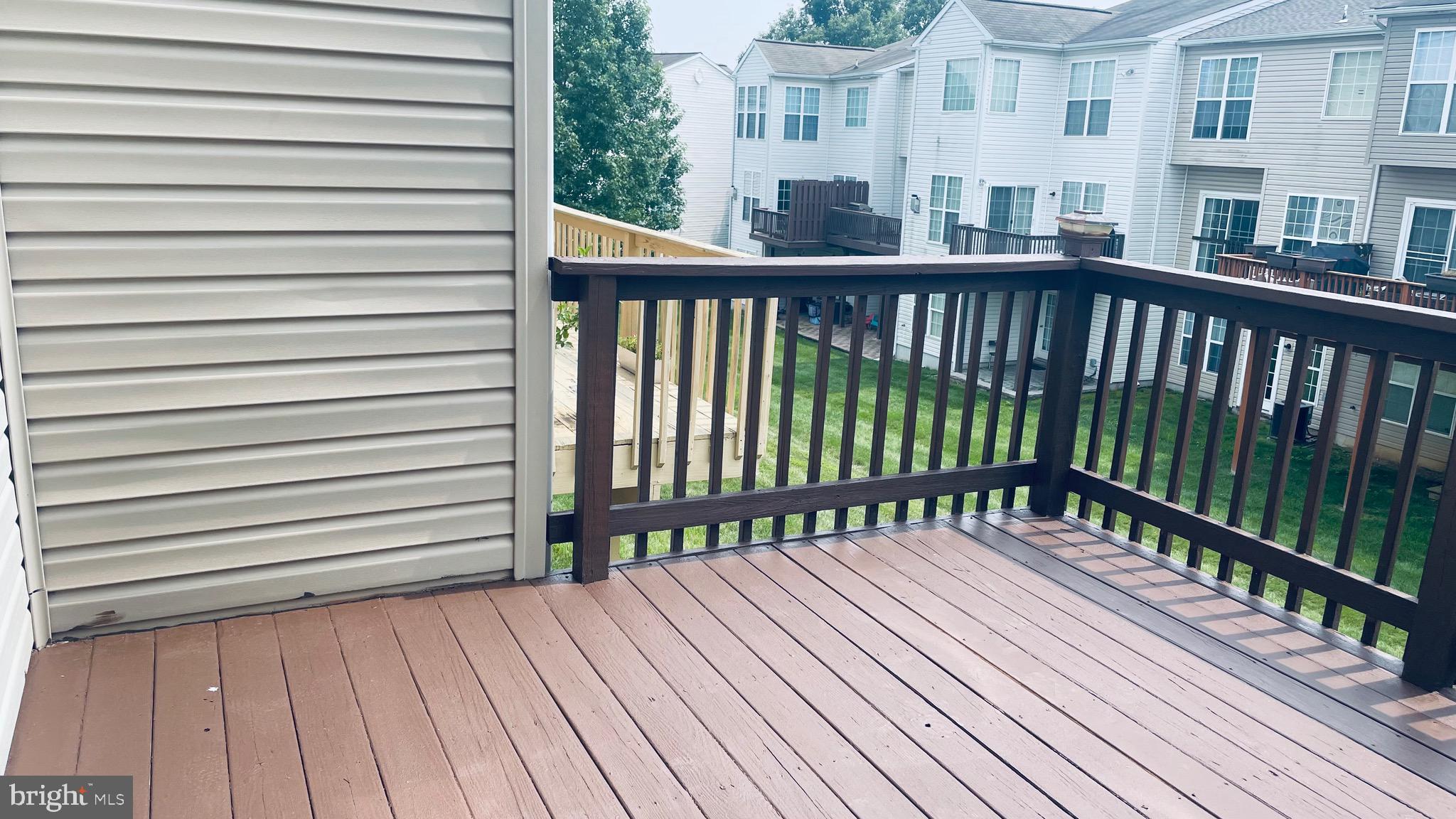 LONGFORD CROSSING - Residential Lease