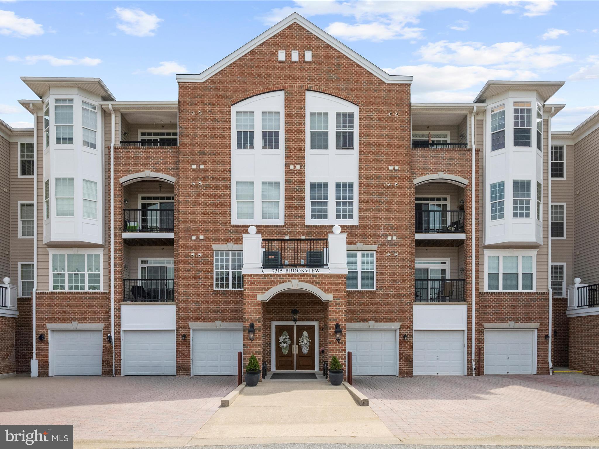 GATHERINGS AT LYNDWOOD - Residential