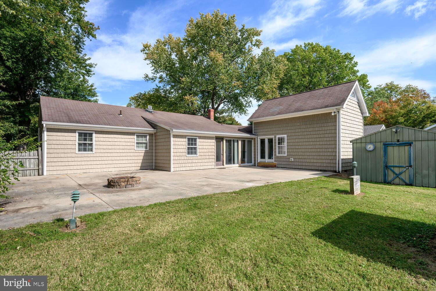 EASTON - Residential