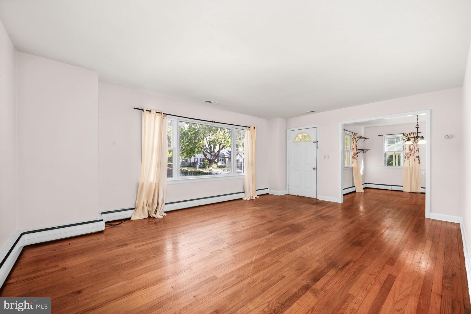 EASTON - Residential