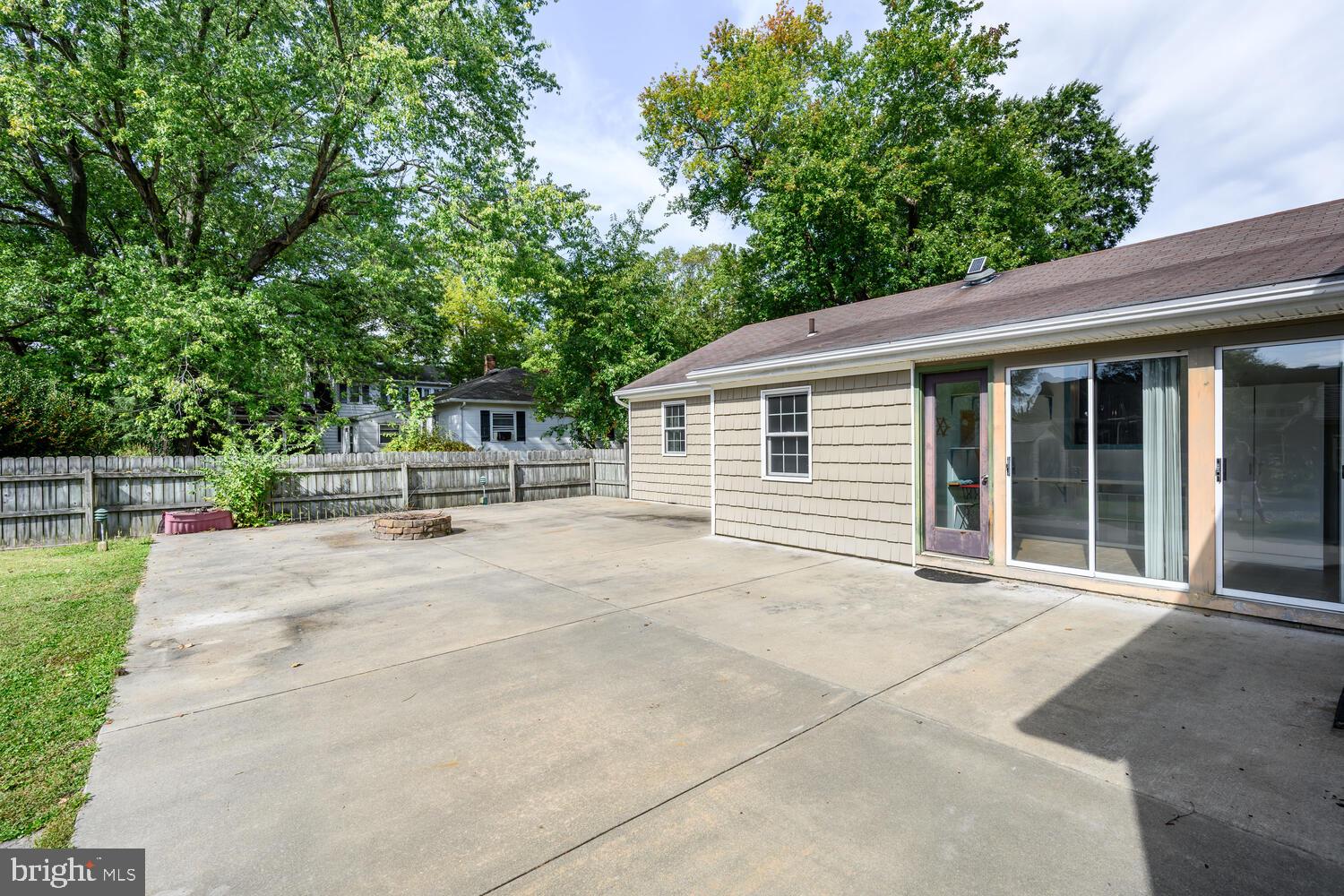 EASTON - Residential