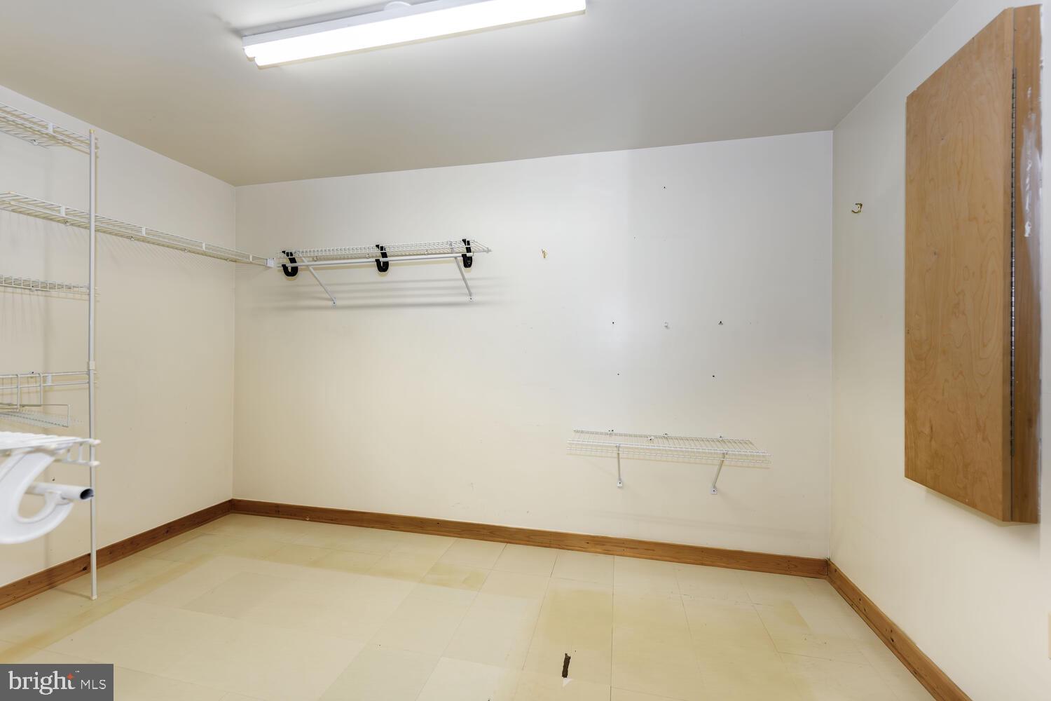 EASTON - Residential