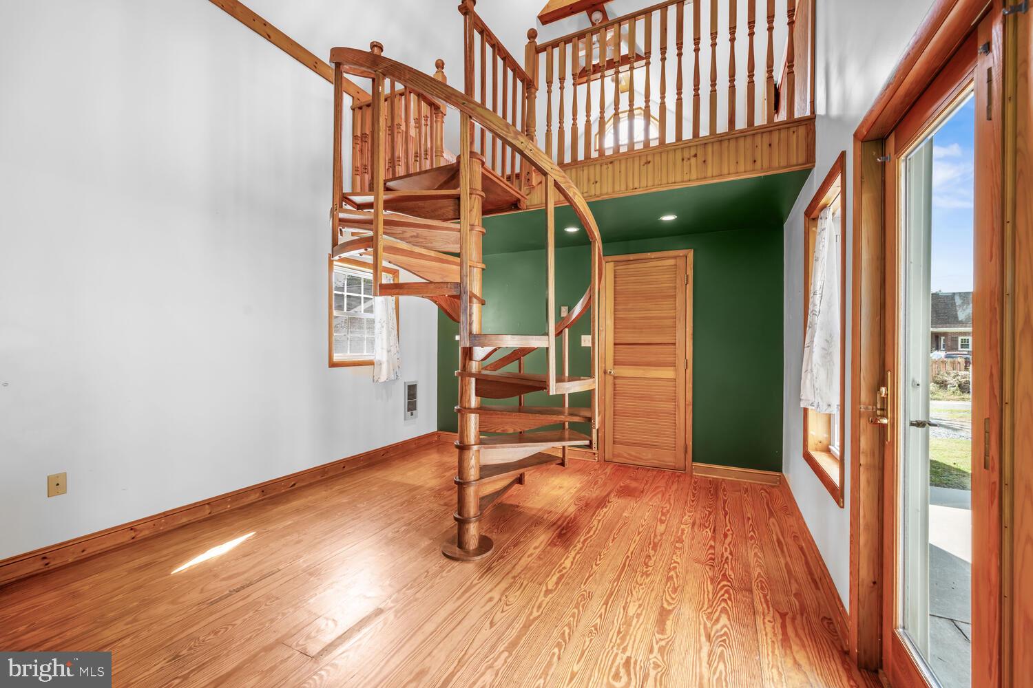 EASTON - Residential