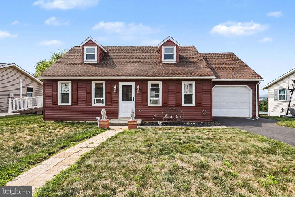 Photo of 355 Vista Drive, EPHRATA, PA 17522 (MLS # PALA2092588)