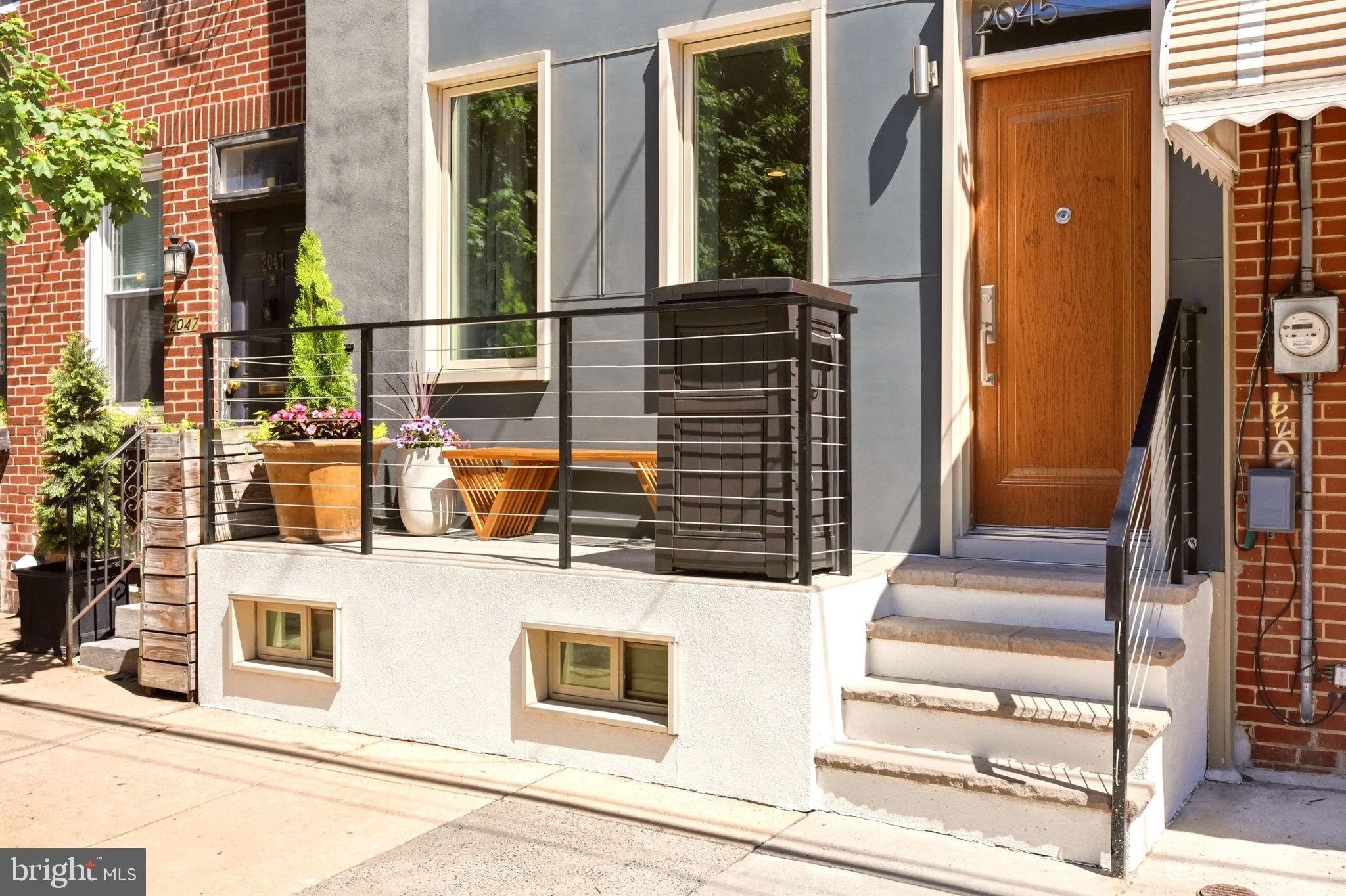 POINT BREEZE - Residential