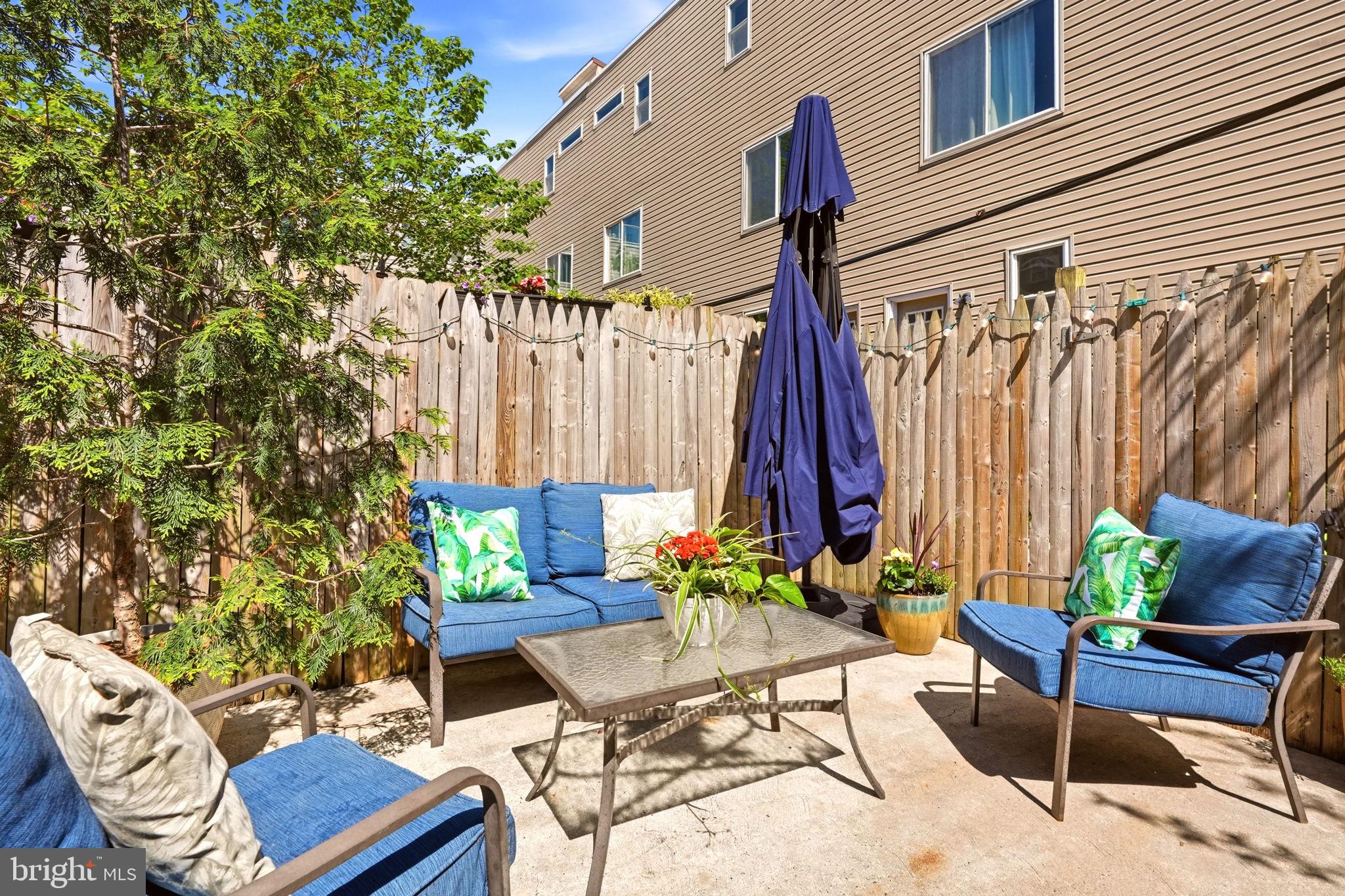 POINT BREEZE - Residential