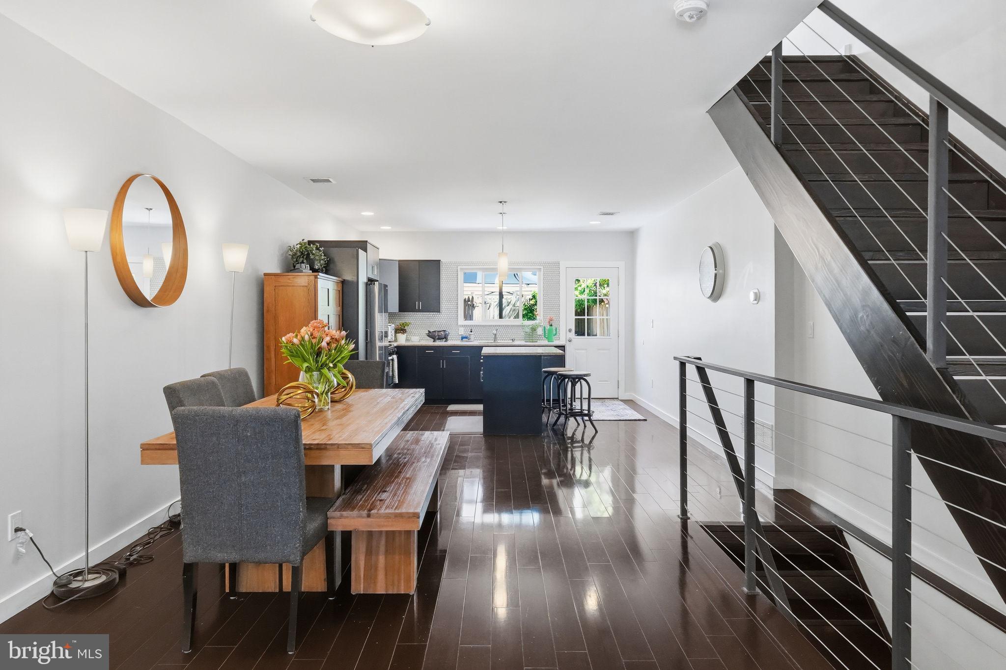 POINT BREEZE - Residential