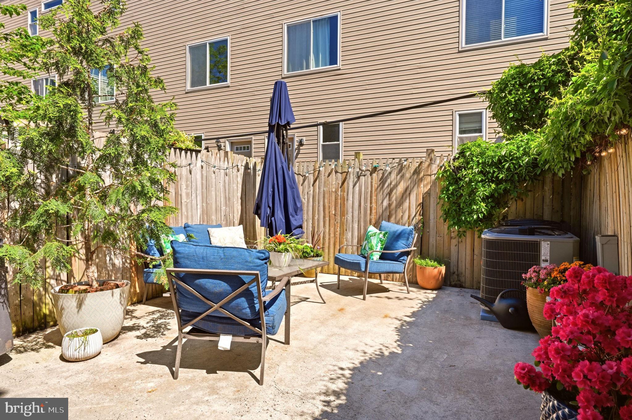 POINT BREEZE - Residential