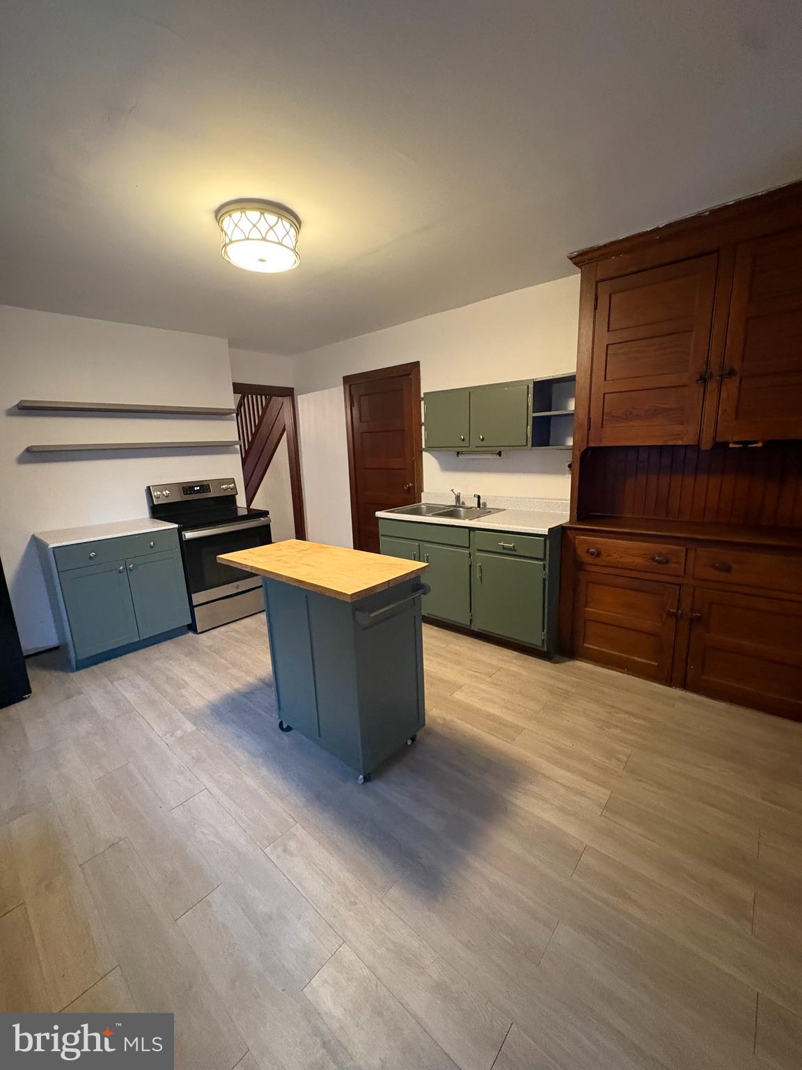 DOYLESTOWN - Residential