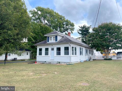 590 HALLOWING POINT ROAD PRINCE FREDERICK MD 20678