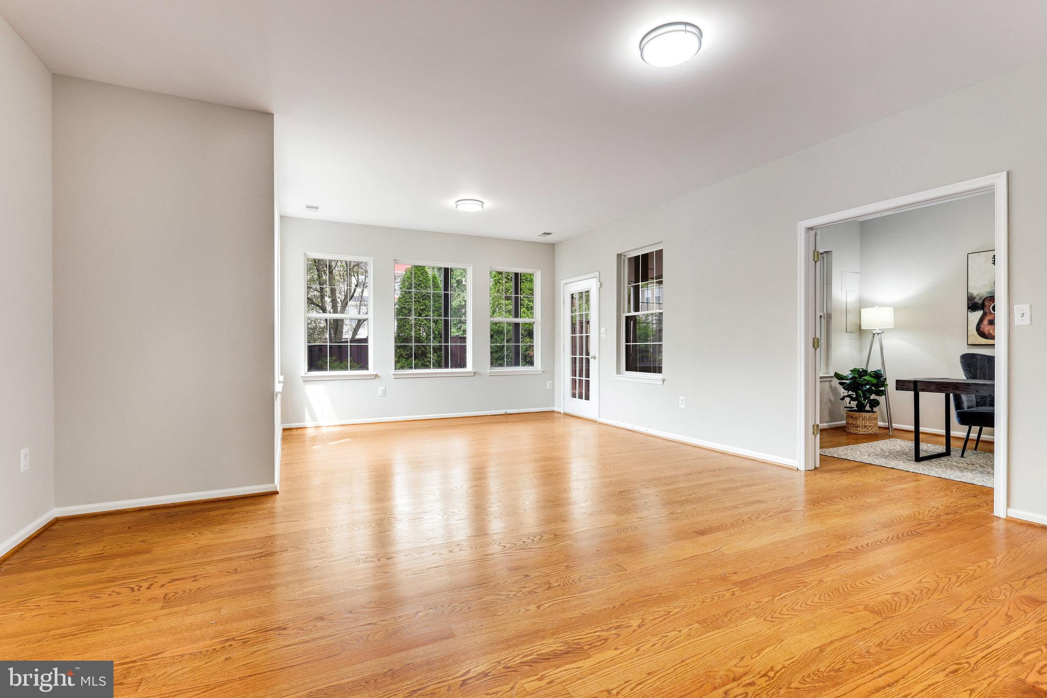 LAKES AT RED ROCK - Residential