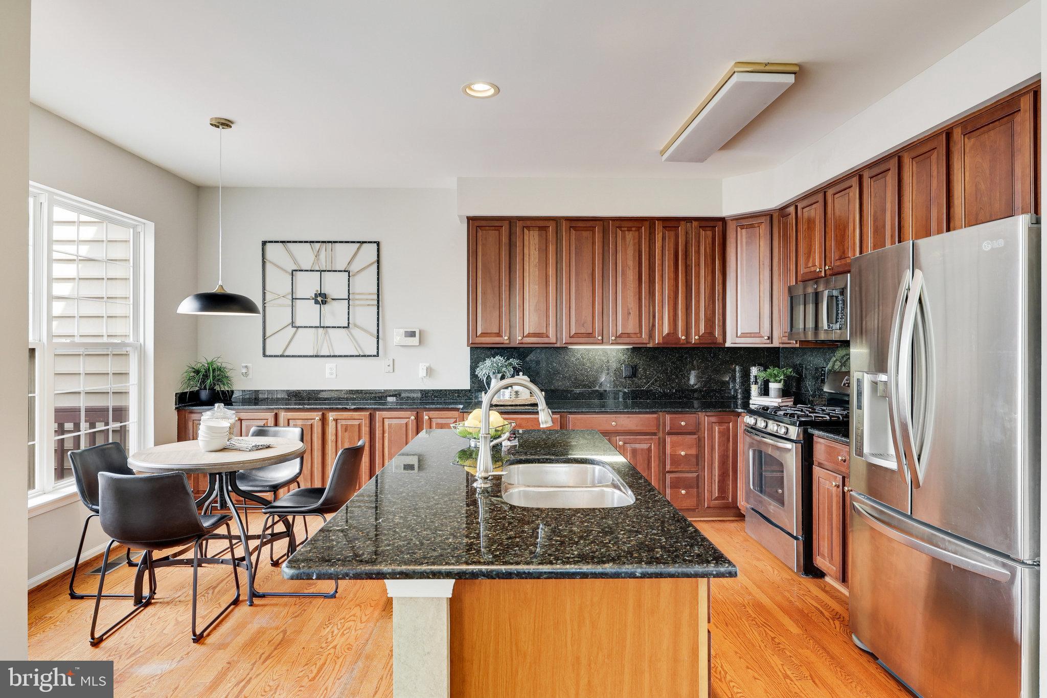 LAKES AT RED ROCK - Residential