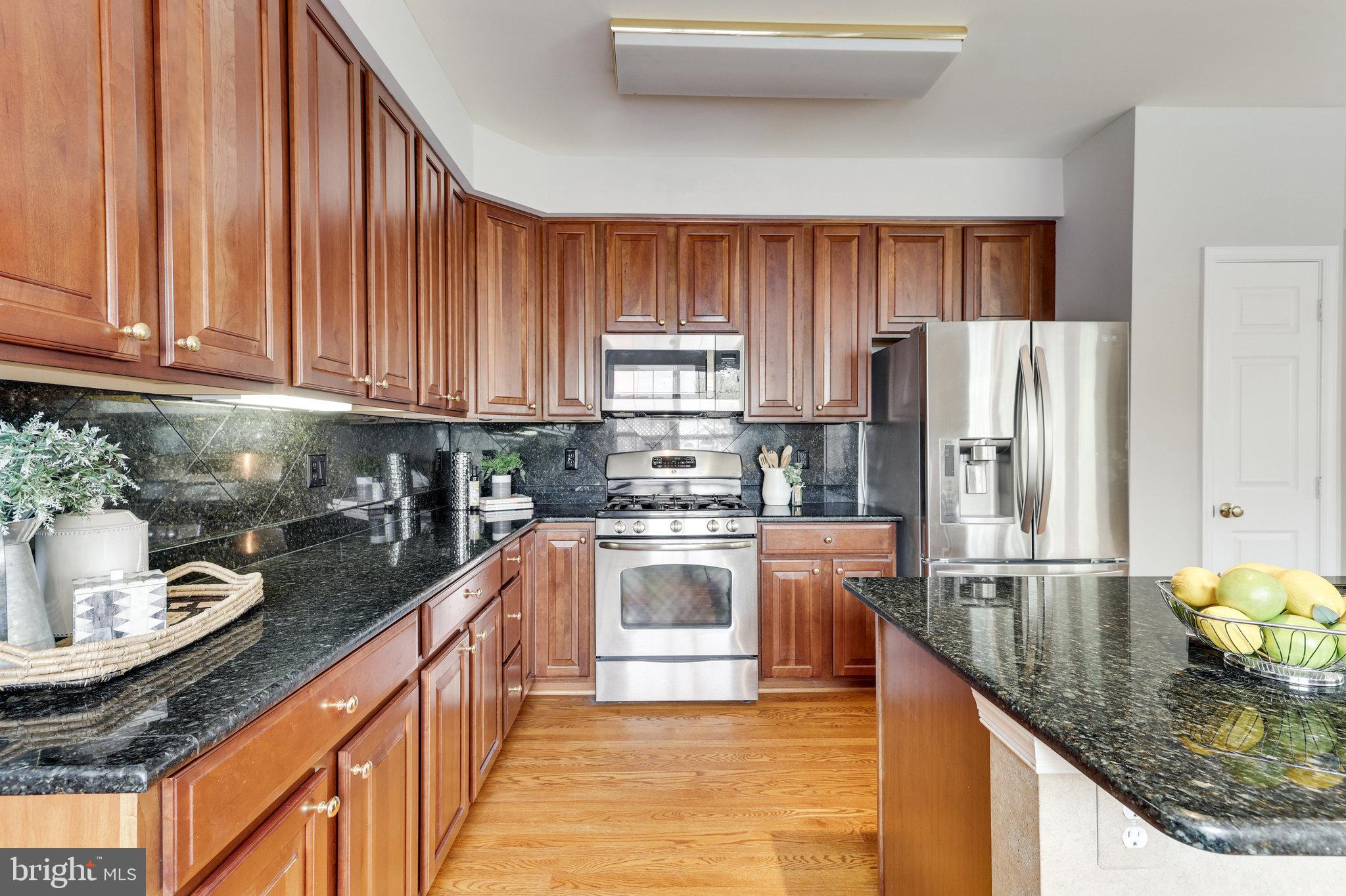 LAKES AT RED ROCK - Residential