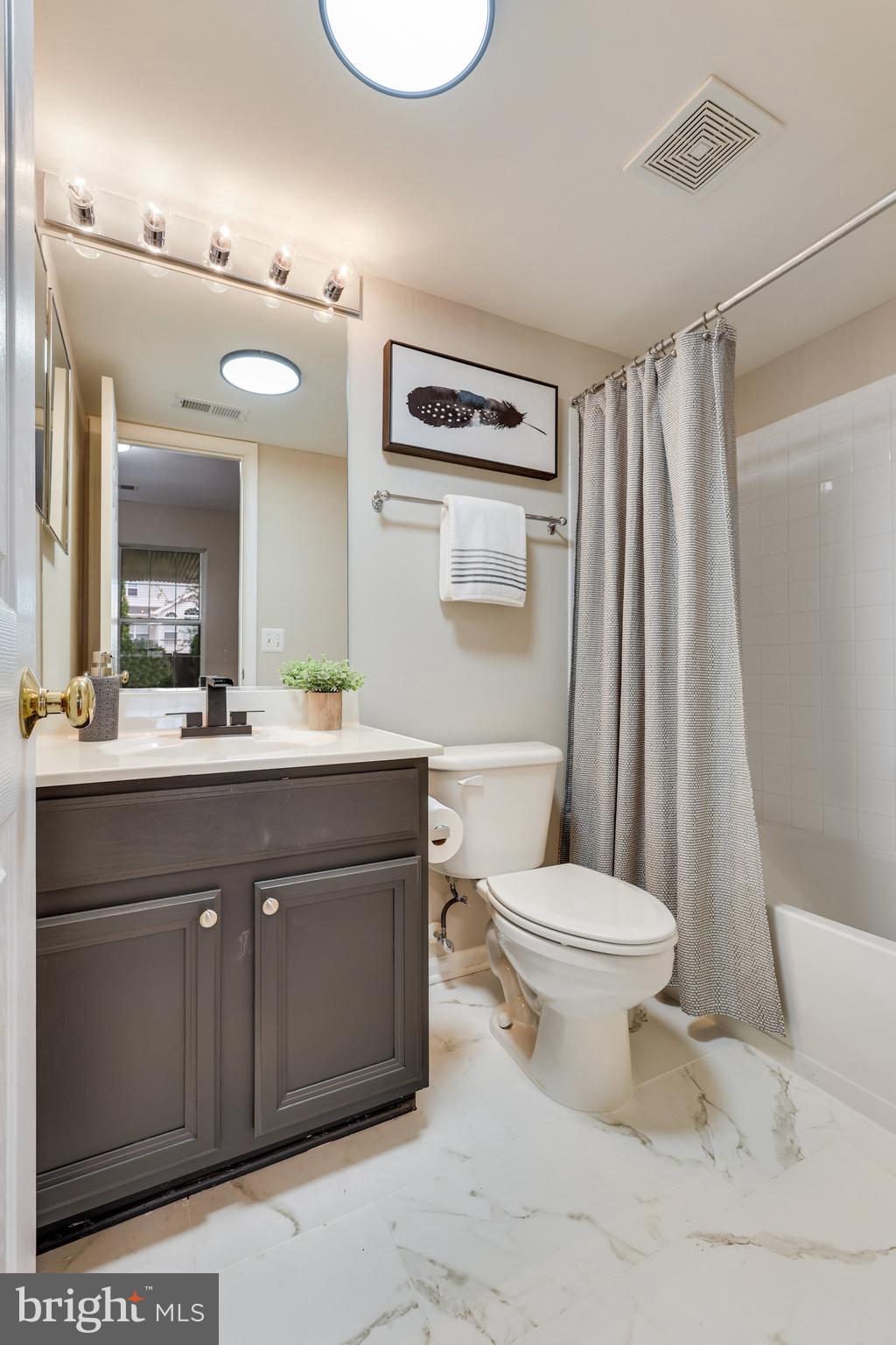 LAKES AT RED ROCK - Residential