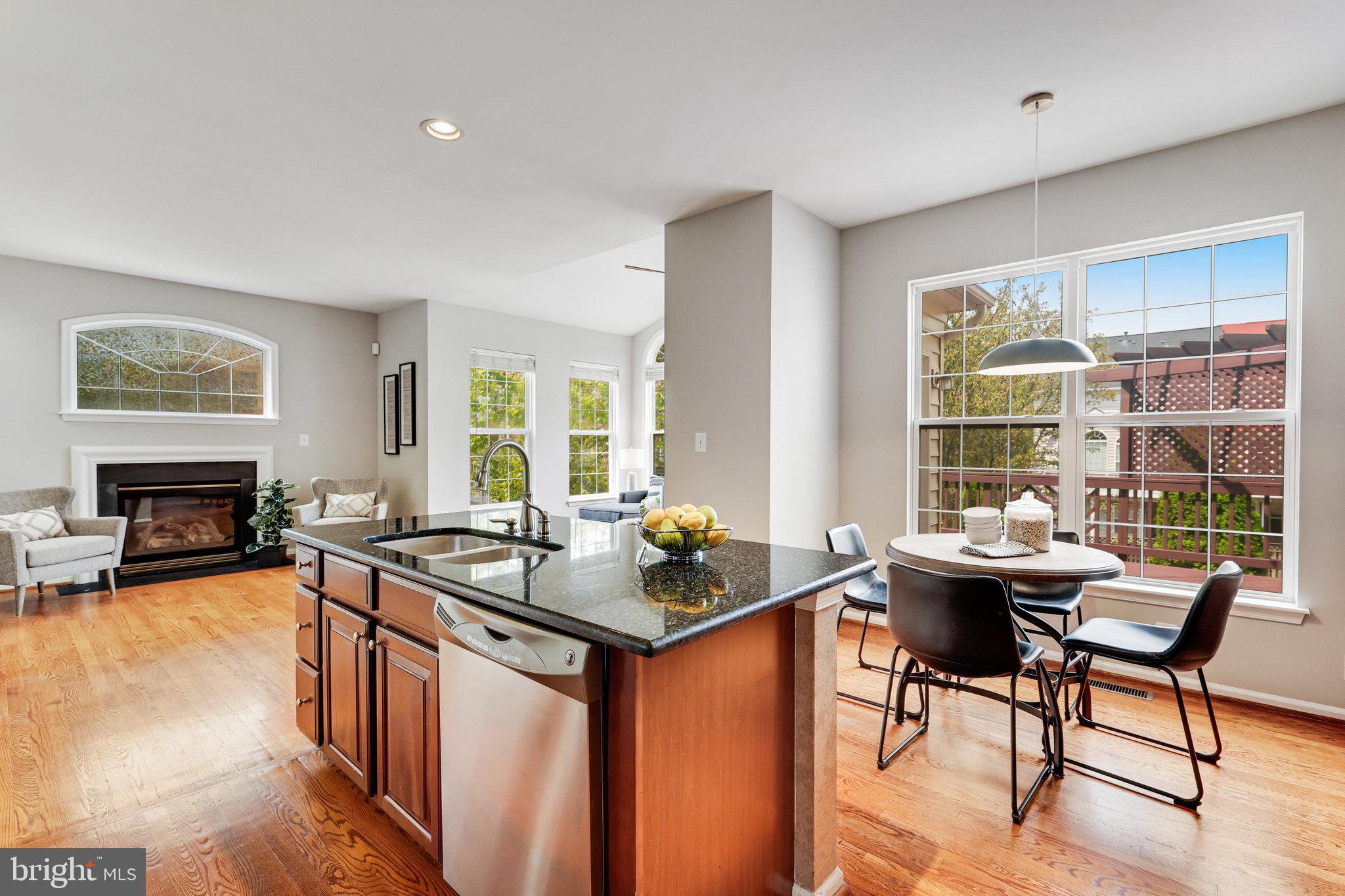 LAKES AT RED ROCK - Residential