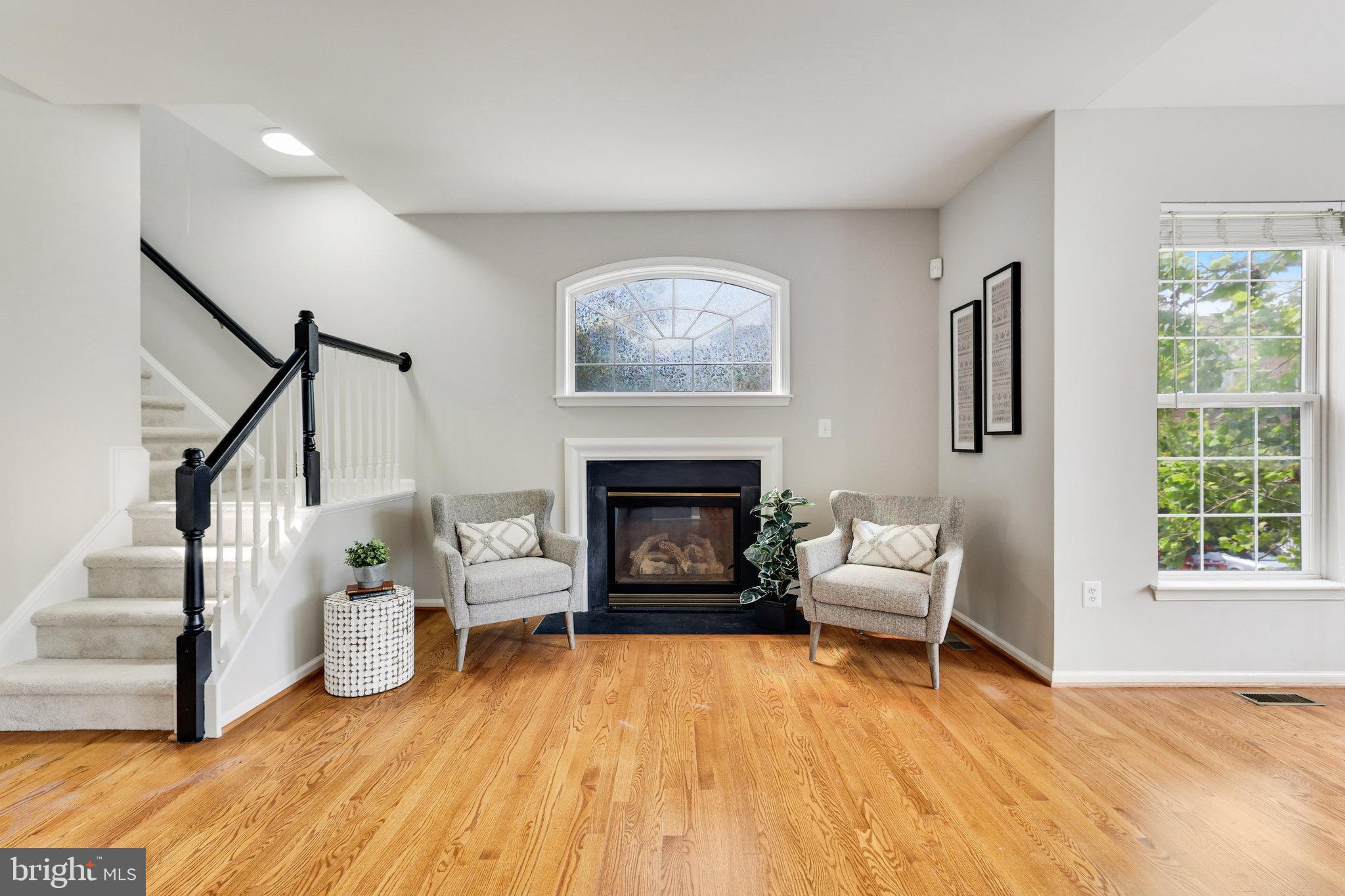 LAKES AT RED ROCK - Residential