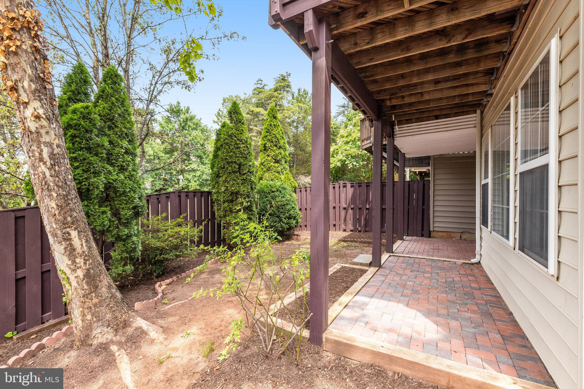 LAKES AT RED ROCK - Residential