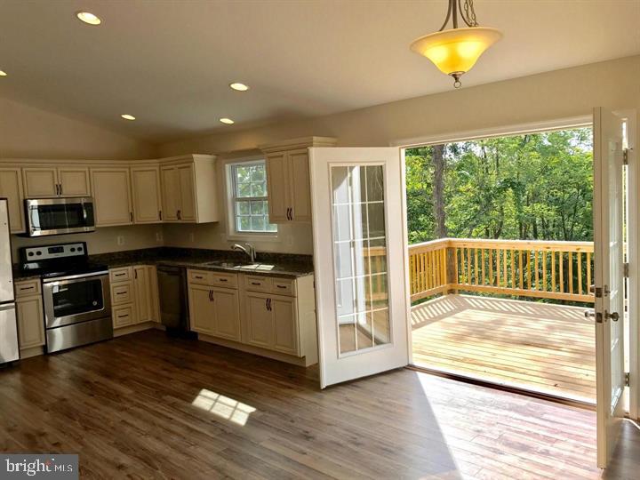 POINT O'WOODS - Residential