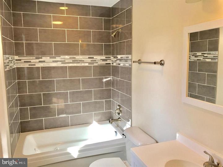 POINT O'WOODS - Residential