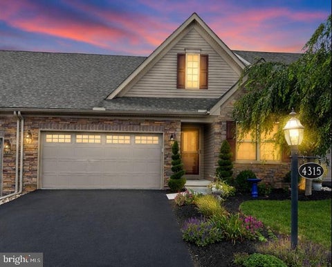 Townhouse For Sale - 4315 Ashdon Drive<br/> HARRISBURG, PA 17112