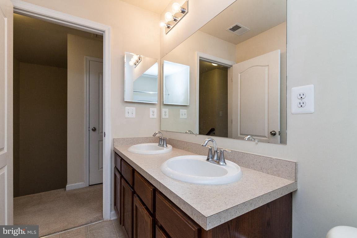 ST CHARLES SUB - SHEFFIELD - Residential