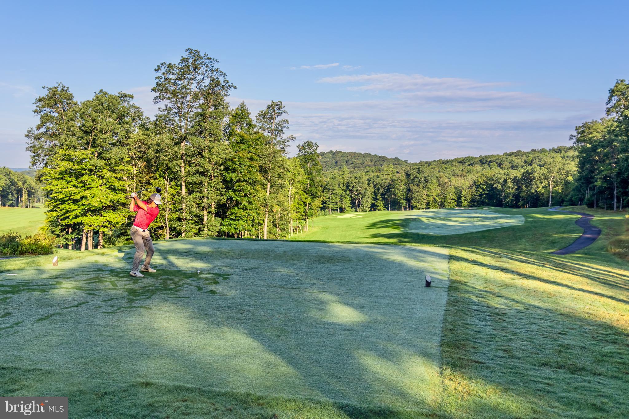 THOUSAND ACRES - Land